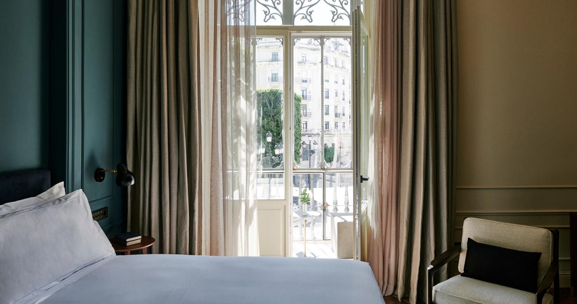 Premium Double Room views